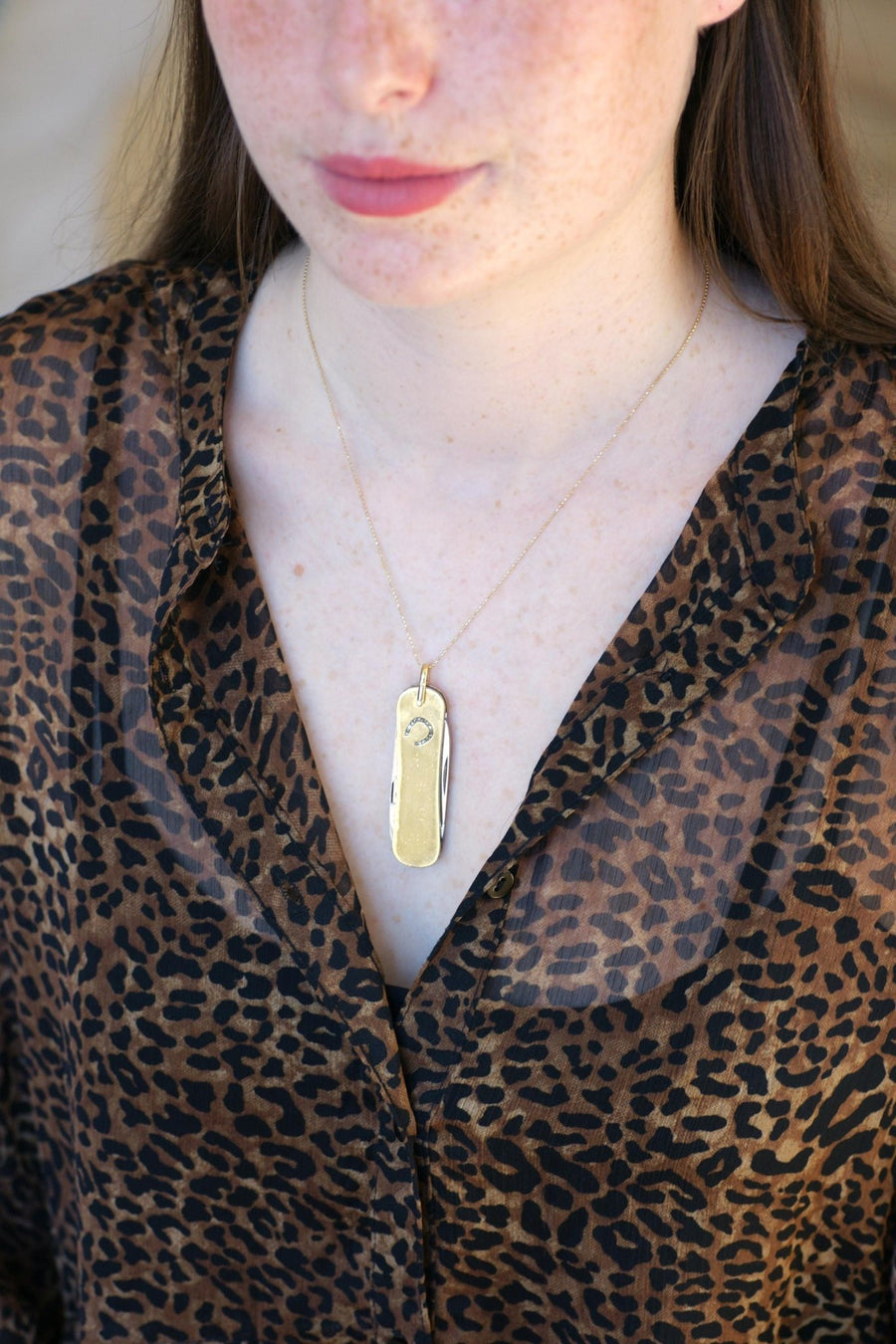 Pendant Swiss Army Knife Horseshoe Diamond on Yellow Gold JA Henckels - Galerie Pénélope