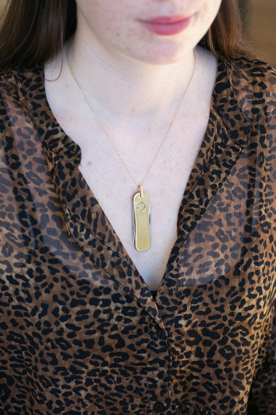 Pendant Swiss Army Knife Horseshoe Diamond on Yellow Gold JA Henckels - Galerie Pénélope