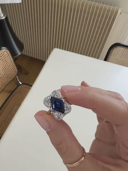 Art Deco Losange ring Synthetic sapphire and diamonds on platinum