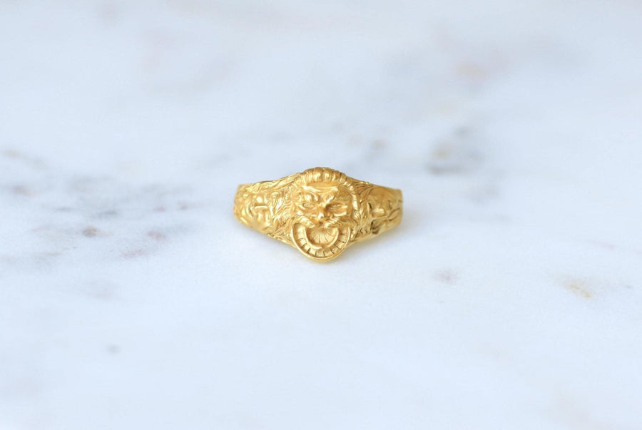 Antique Bacchus and Bacchante Yellow Gold Scarf Tie - Galerie Pénélope