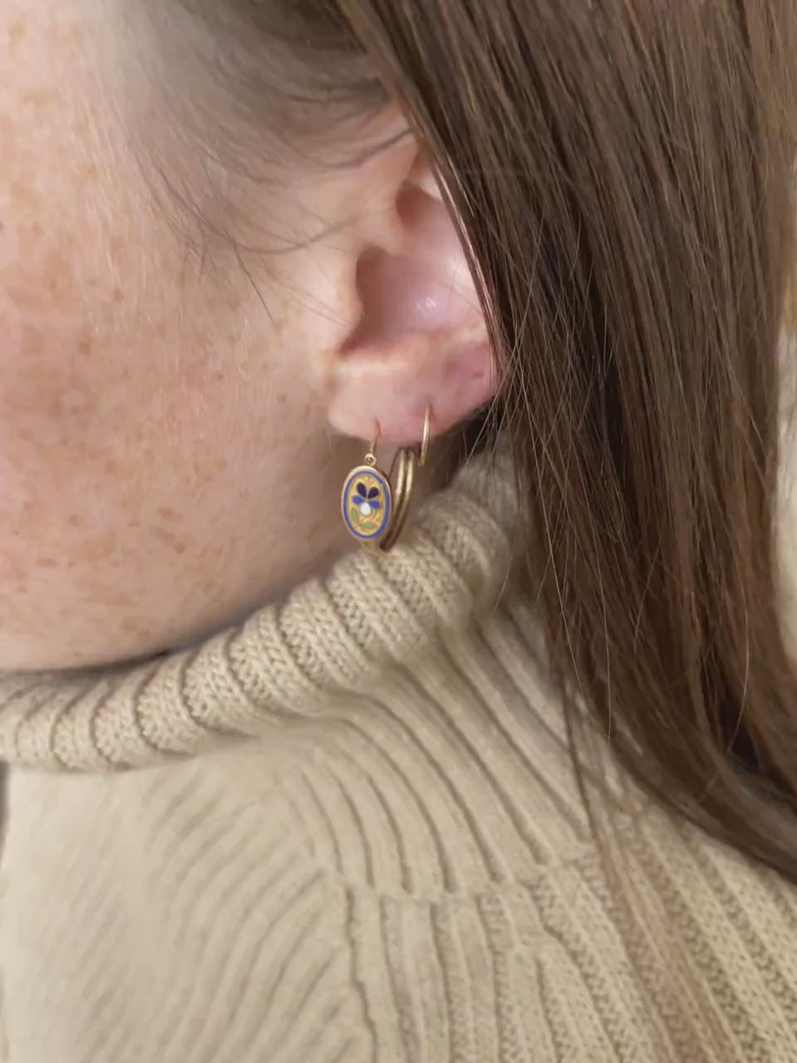 Pink gold and enamel round flower earrings