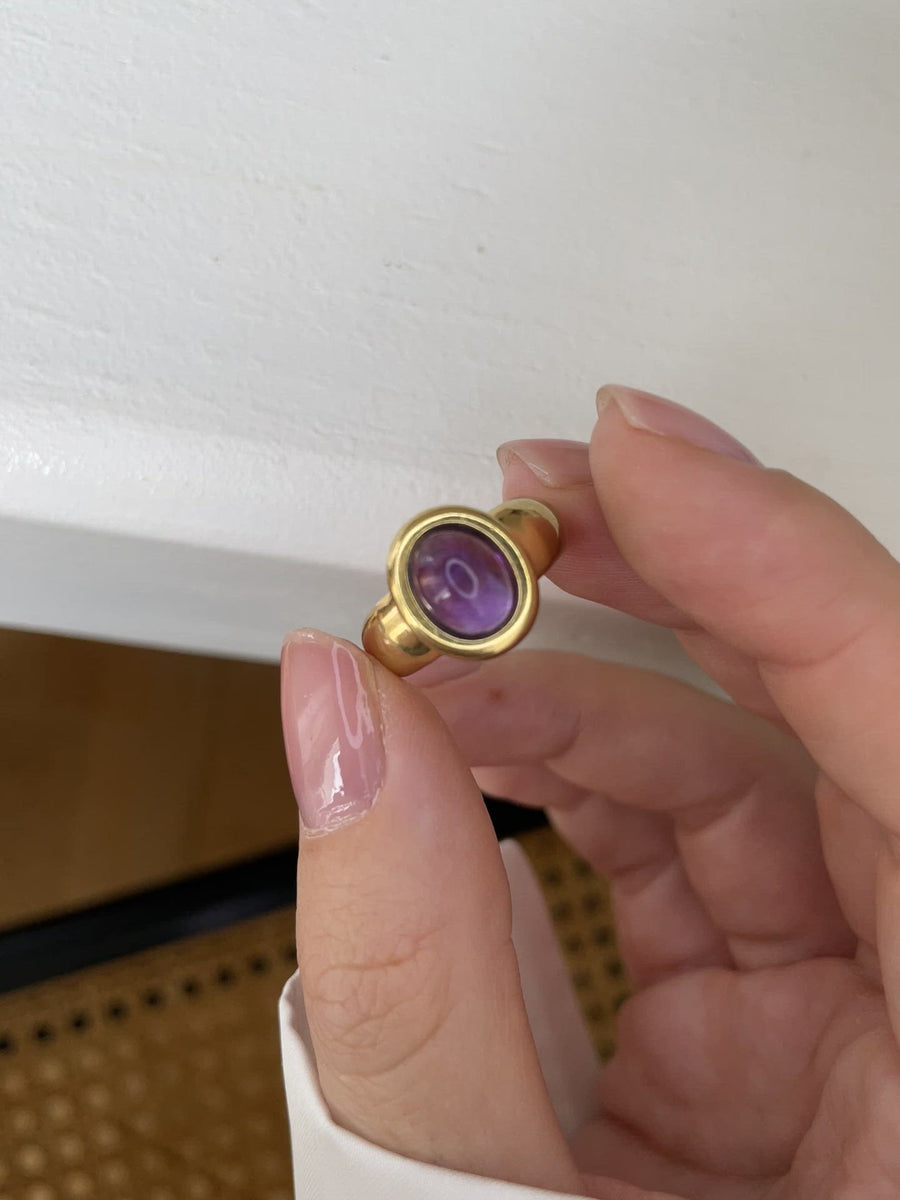 Ring Amethyst on Gold