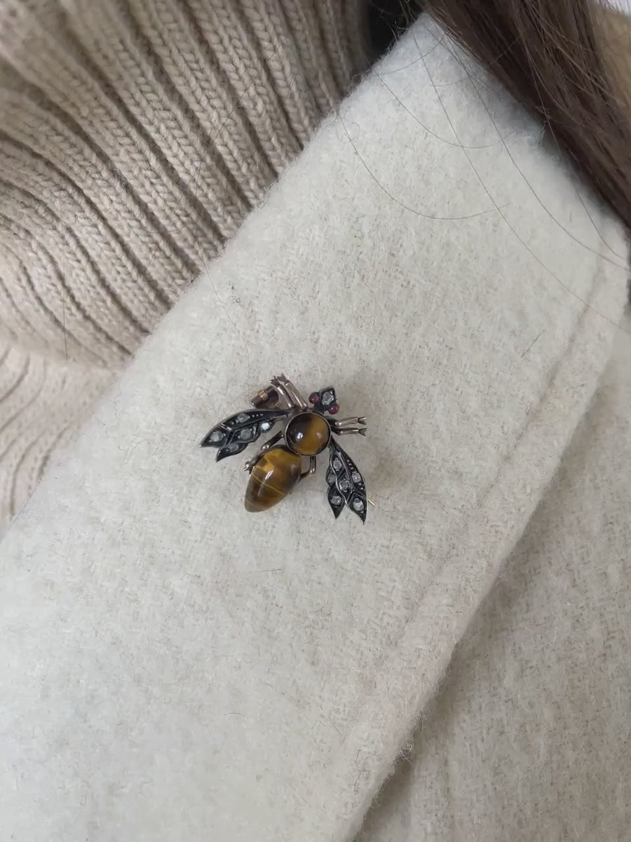 Antique bee brooch, tiger eye, diamonds on pink gold and silver