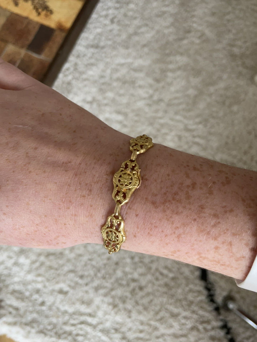 Antique openwork bracelet in yellow gold