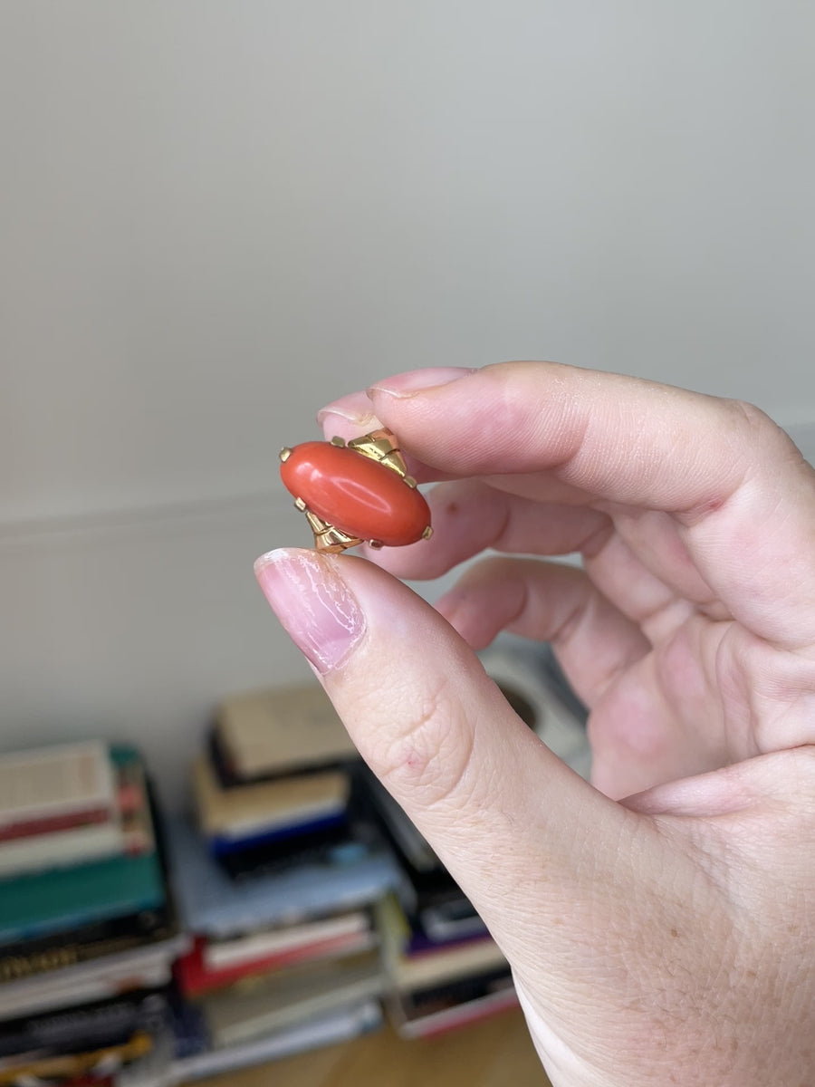 Vintage coral on gold ring