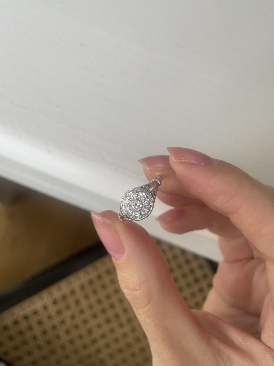 Round Art Deco diamond engagement ring