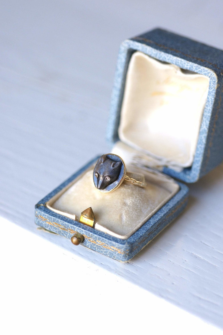 Antique fox cameo ring in labradorite and diamonds on gold - Galerie Pénélope