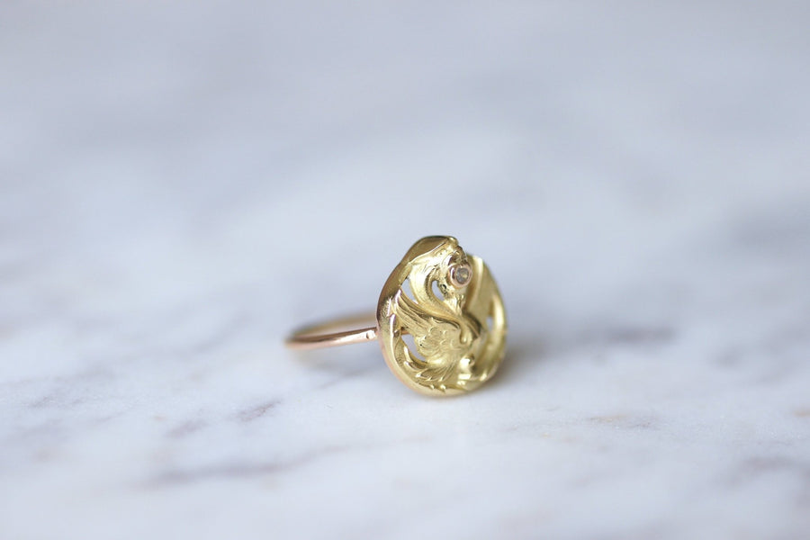 Antique yellow gold and diamond chimera dragon ring - Galerie Pénélope