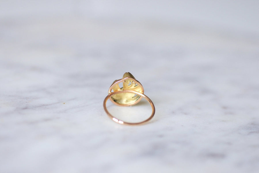 Antique yellow gold and diamond chimera dragon ring - Galerie Pénélope