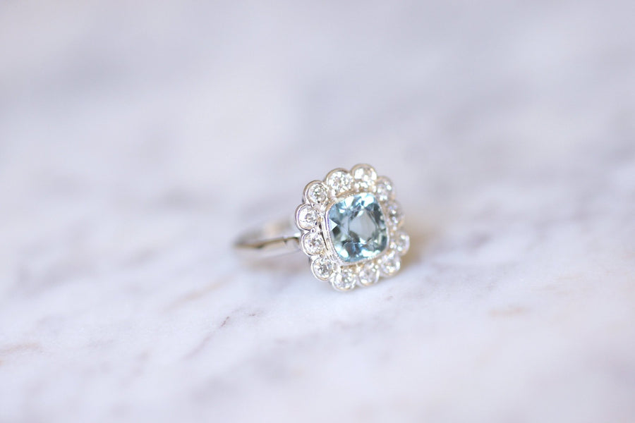 Antique aquamarine engagement ring with diamonds on white gold - Galerie Pénélope