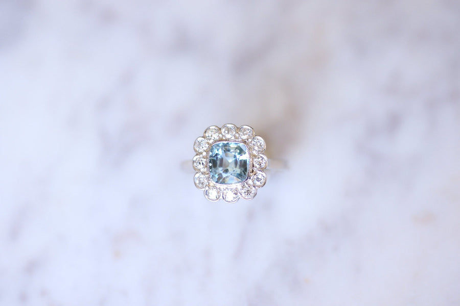 Antique aquamarine engagement ring with diamonds on white gold - Galerie Pénélope