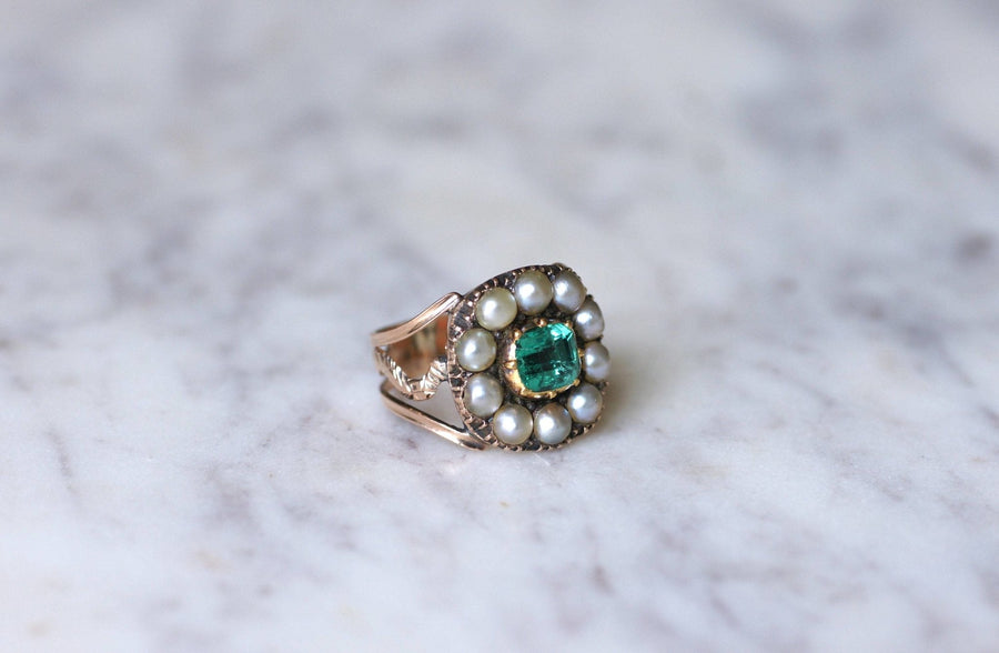 Antique emerald ring with pearls - Penelope Gallery