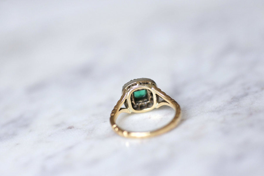 Antique emerald ring with diamonds - Penelope Gallery