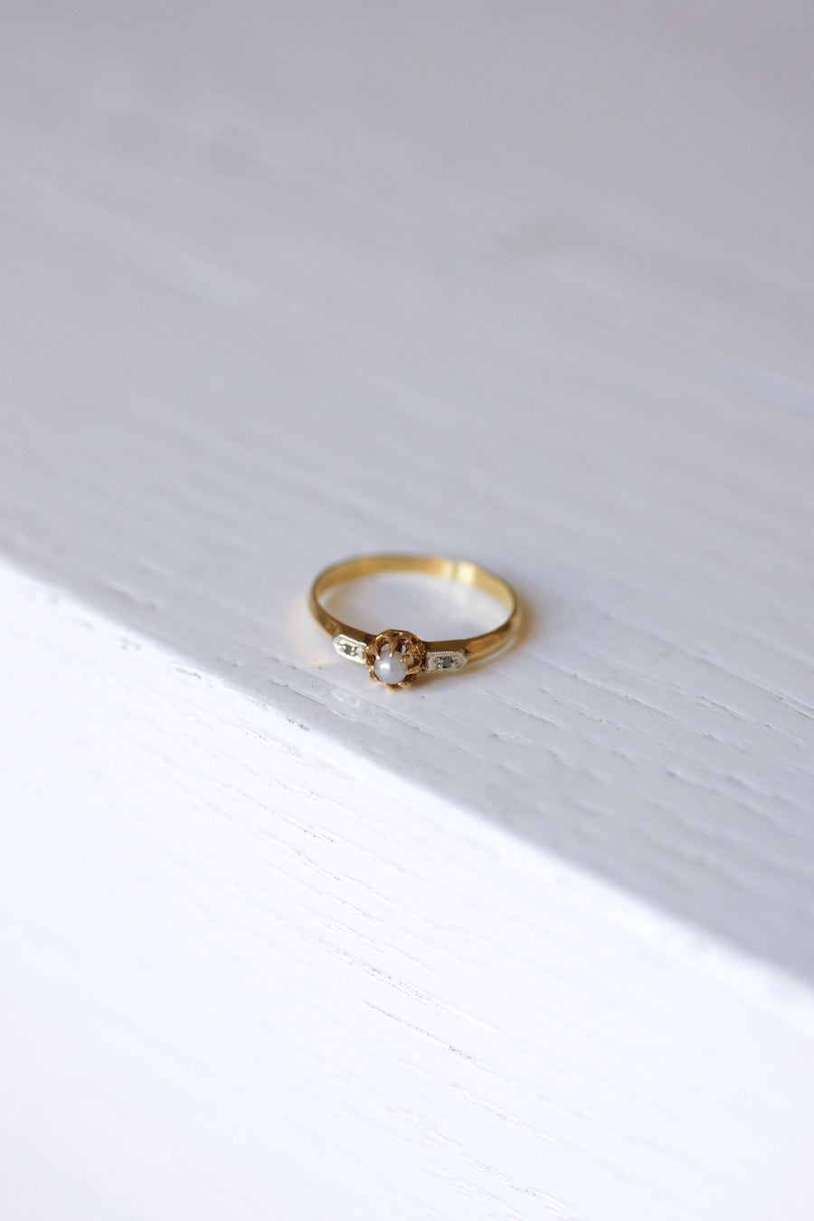 Antique yellow gold, fine pearl and diamonds ring - Galerie Pénélope