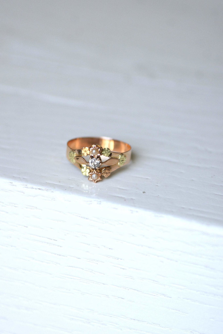Antique gold ring with pearls and diamonds - Galerie Pénélope