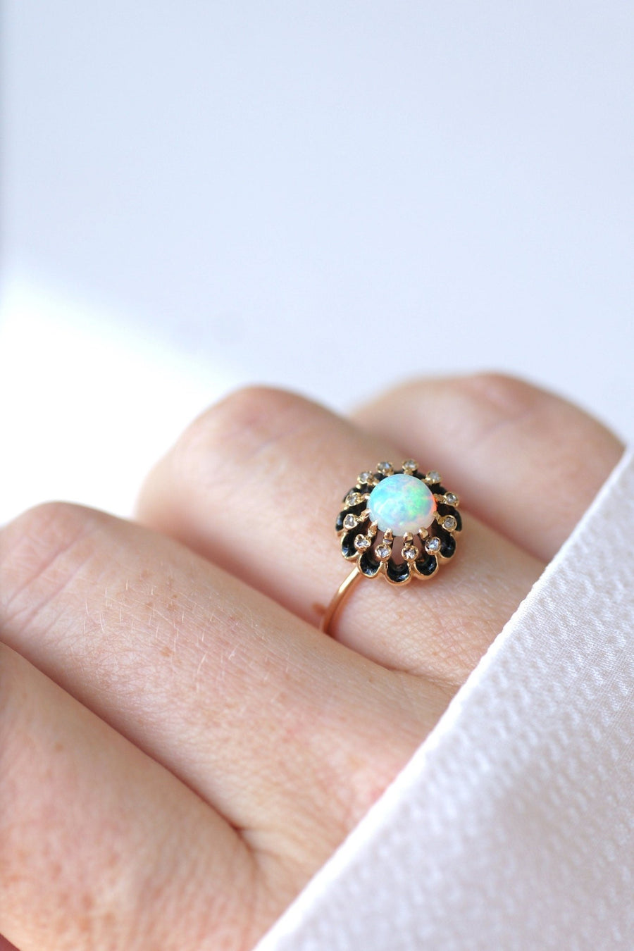 Vintage gold opal ring cheap