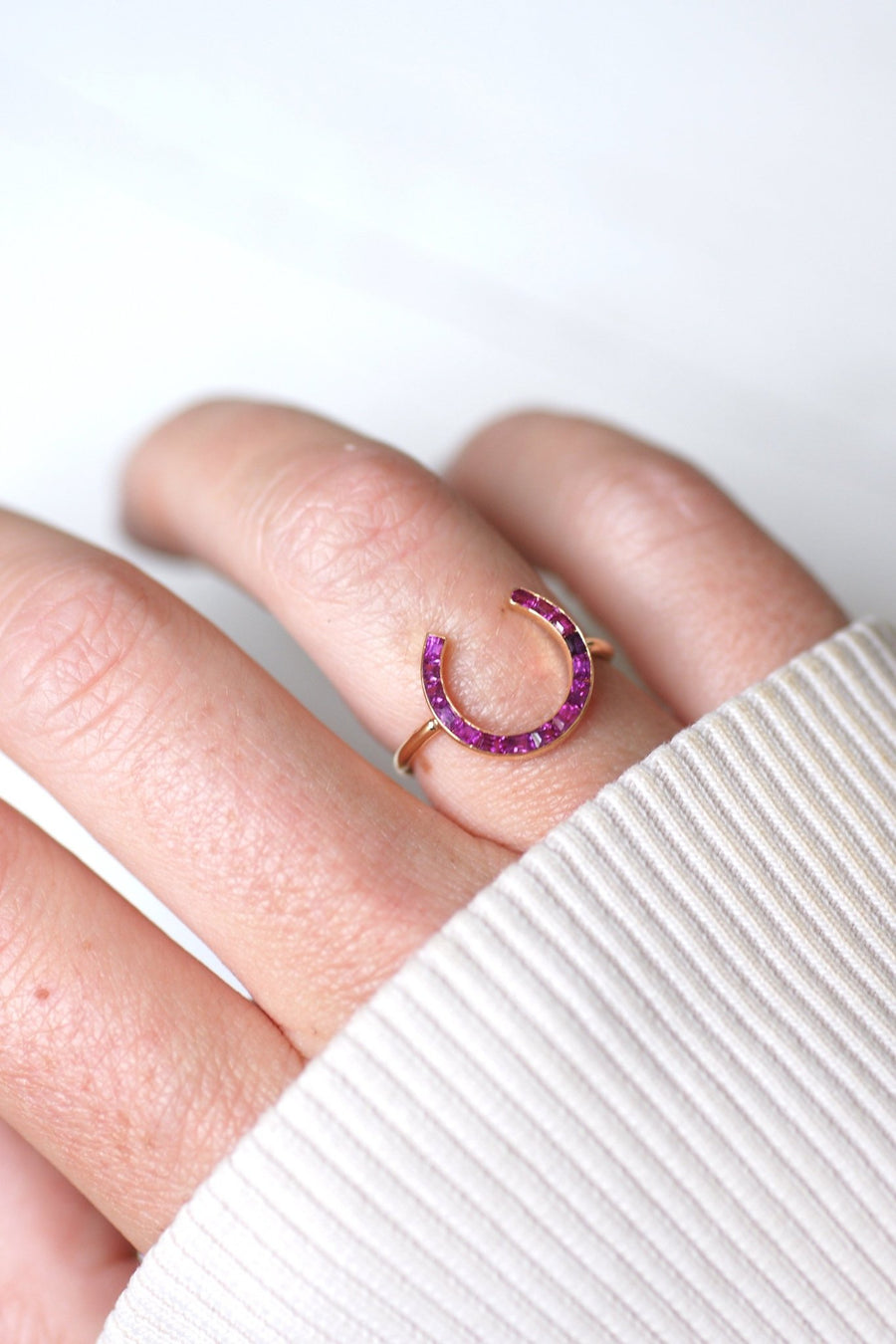 Antique pink gold and ruby horseshoe ring - Penelope Gallery