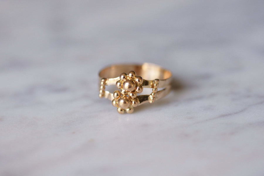 Antique flowers and balls ring in 18Kt gold - Galerie Pénélope