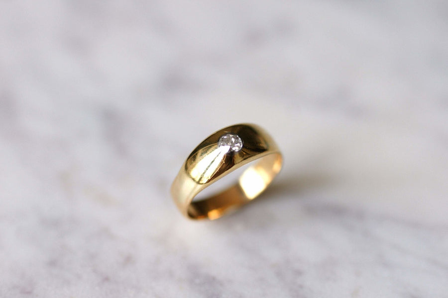 English wedding rings sales