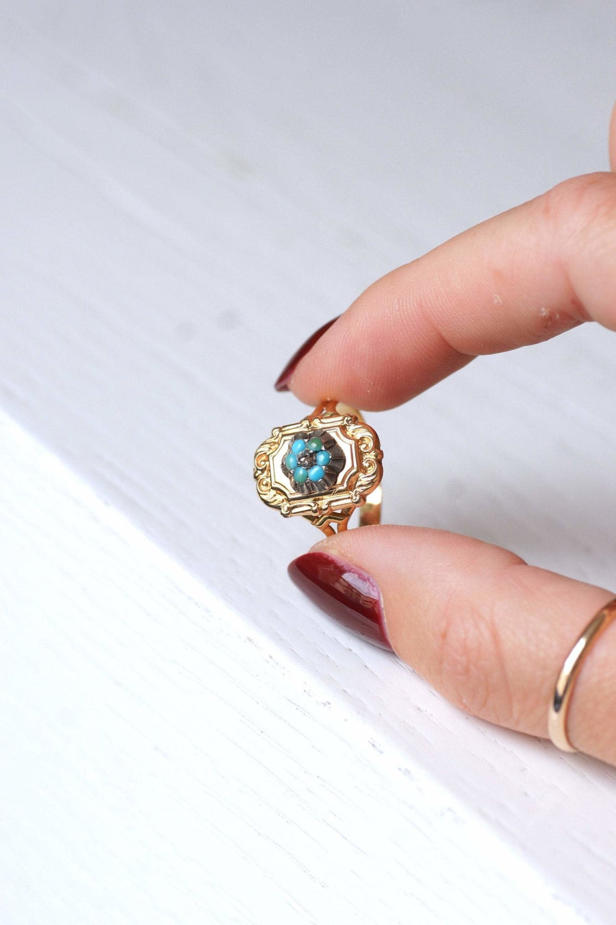 Yellow gold, turquoise and diamond antique plate ring - Galerie Pénélope