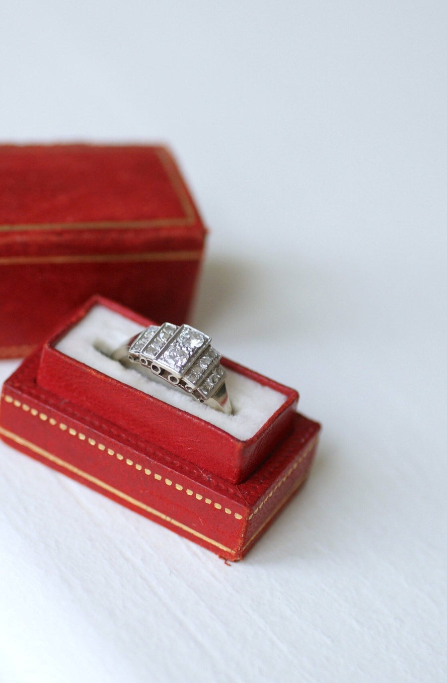 Art Deco staircase diamond ring - Penelope Gallery