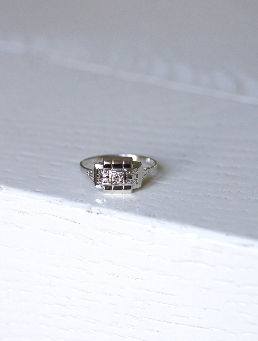 Art Deco white gold and diamond ring - Penelope Gallery