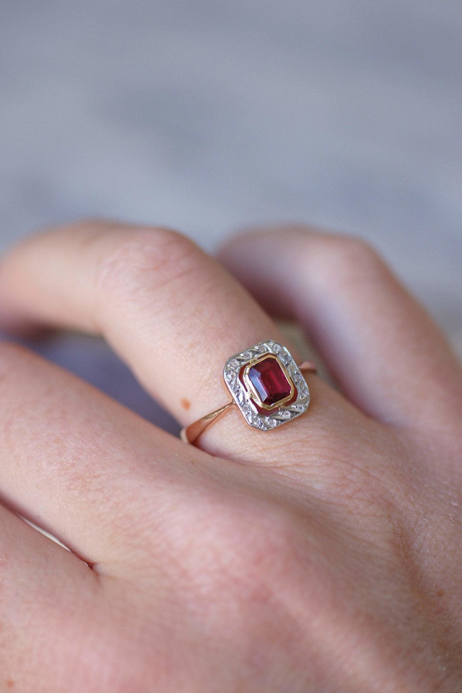 Art Deco red stone and diamond ring - Galerie Pénélope