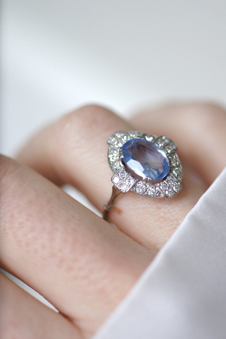 Art Deco Ceylon sapphire and diamond ring - Galerie Pénélope