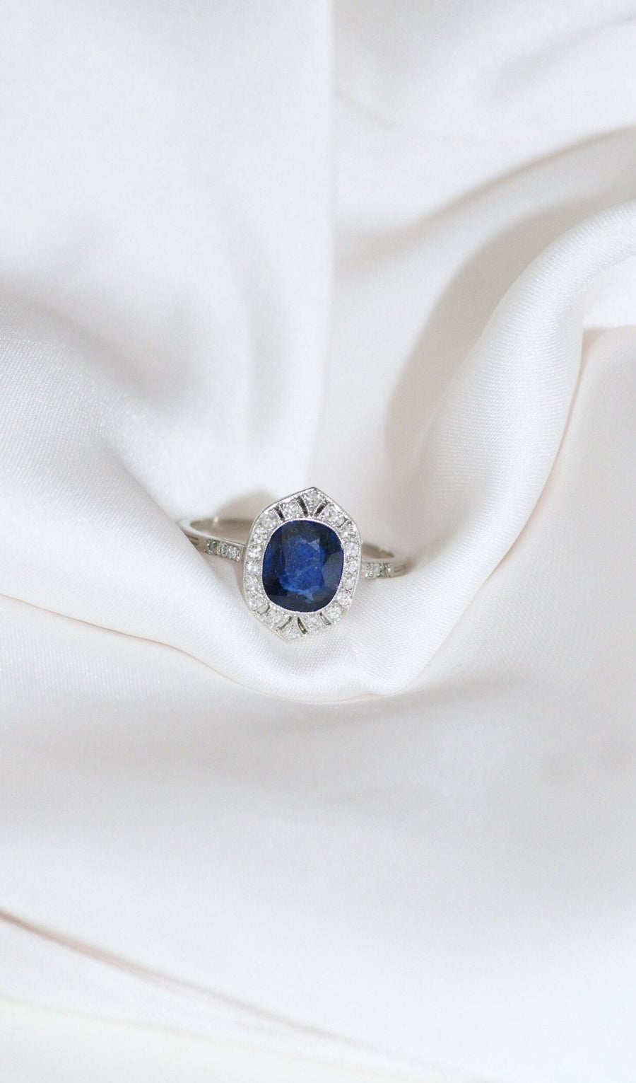 Art Deco sapphire and diamond ring - Penelope Gallery