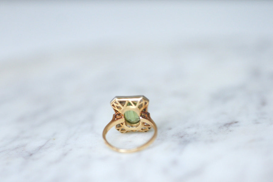 Belle Epoque Peridot ring with diamond setting - Galerie Pénélope