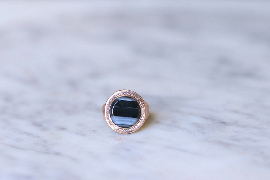 Agate and rose gold signet ring - Penelope Gallery