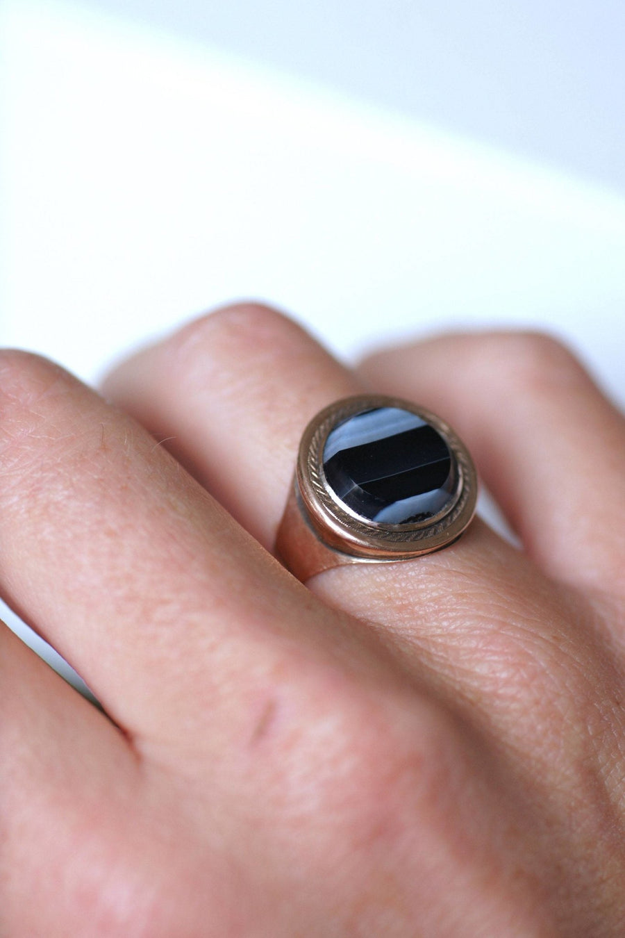 Agate and rose gold signet ring - Penelope Gallery