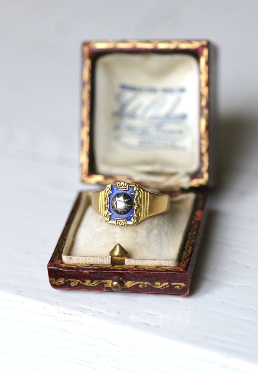 Antique yellow gold and diamond ring on blue enamel - Galerie Pénélope