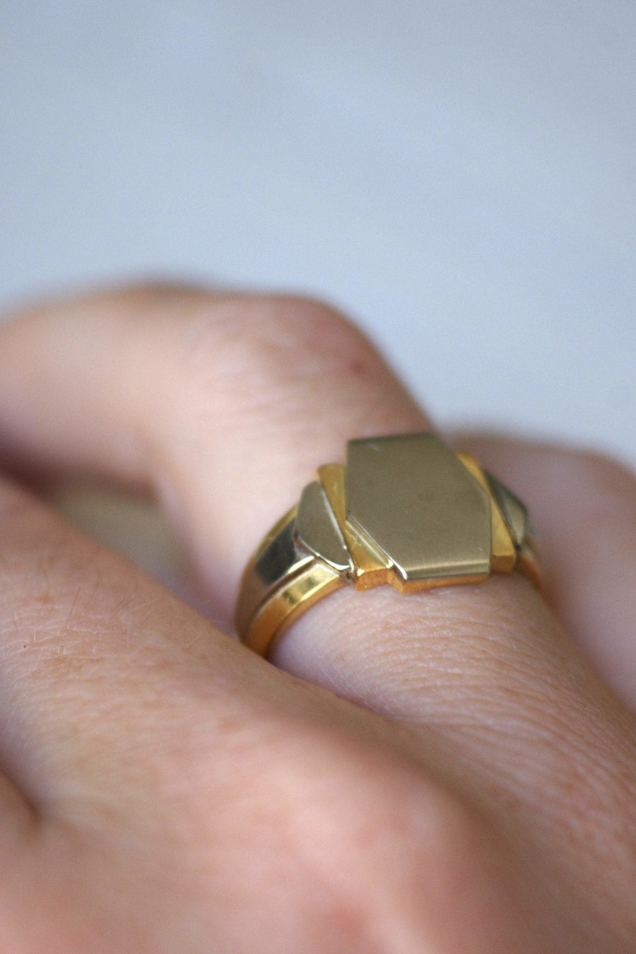 Art deco hot sale signet ring