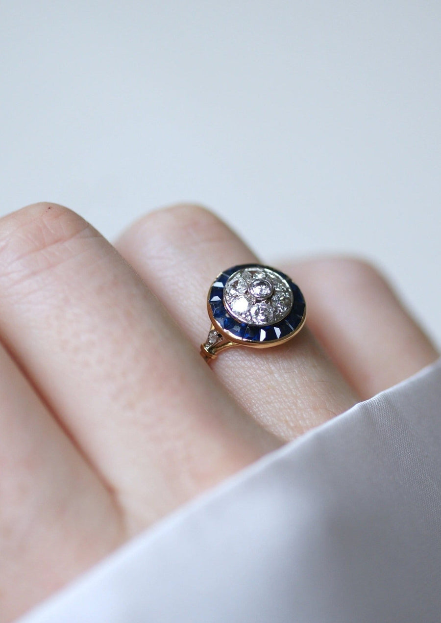 Art Deco target ring with diamonds and sapphires - Galerie Pénélope