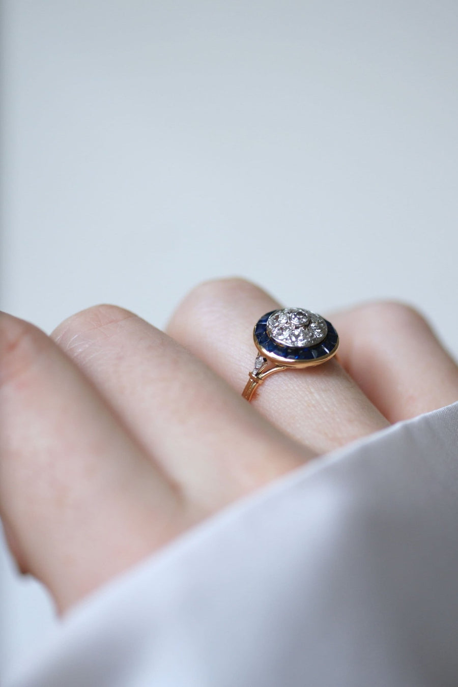 Art Deco target ring with diamonds and sapphires - Galerie Pénélope