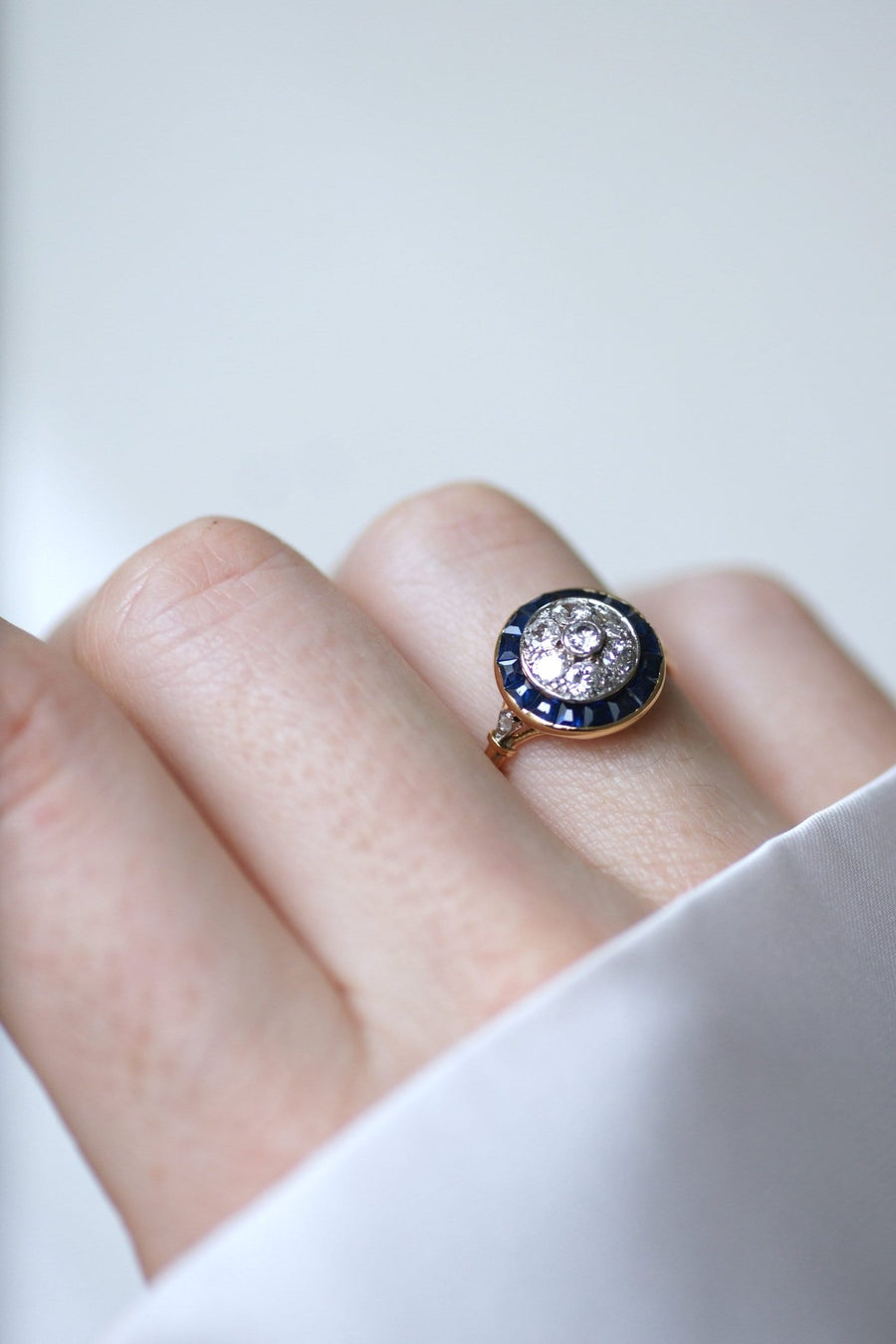 Art Deco target ring with diamonds and sapphires - Galerie Pénélope