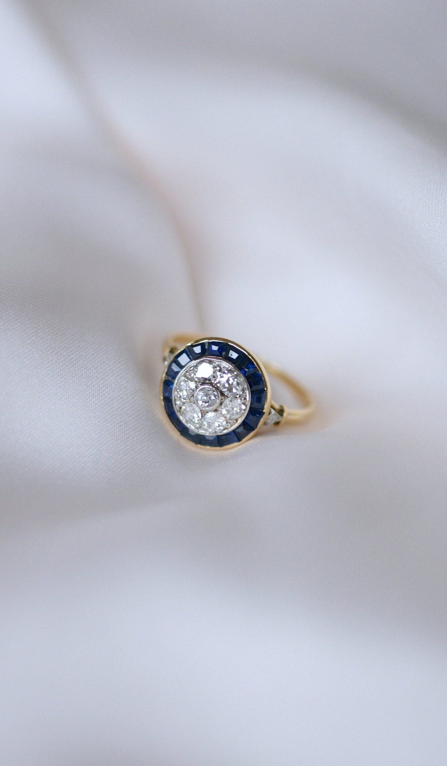 Art Deco target ring with diamonds and sapphires - Galerie Pénélope