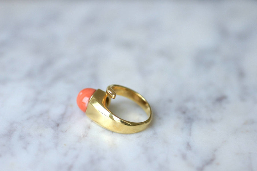 Gold and coral nail ring - Penelope Gallery