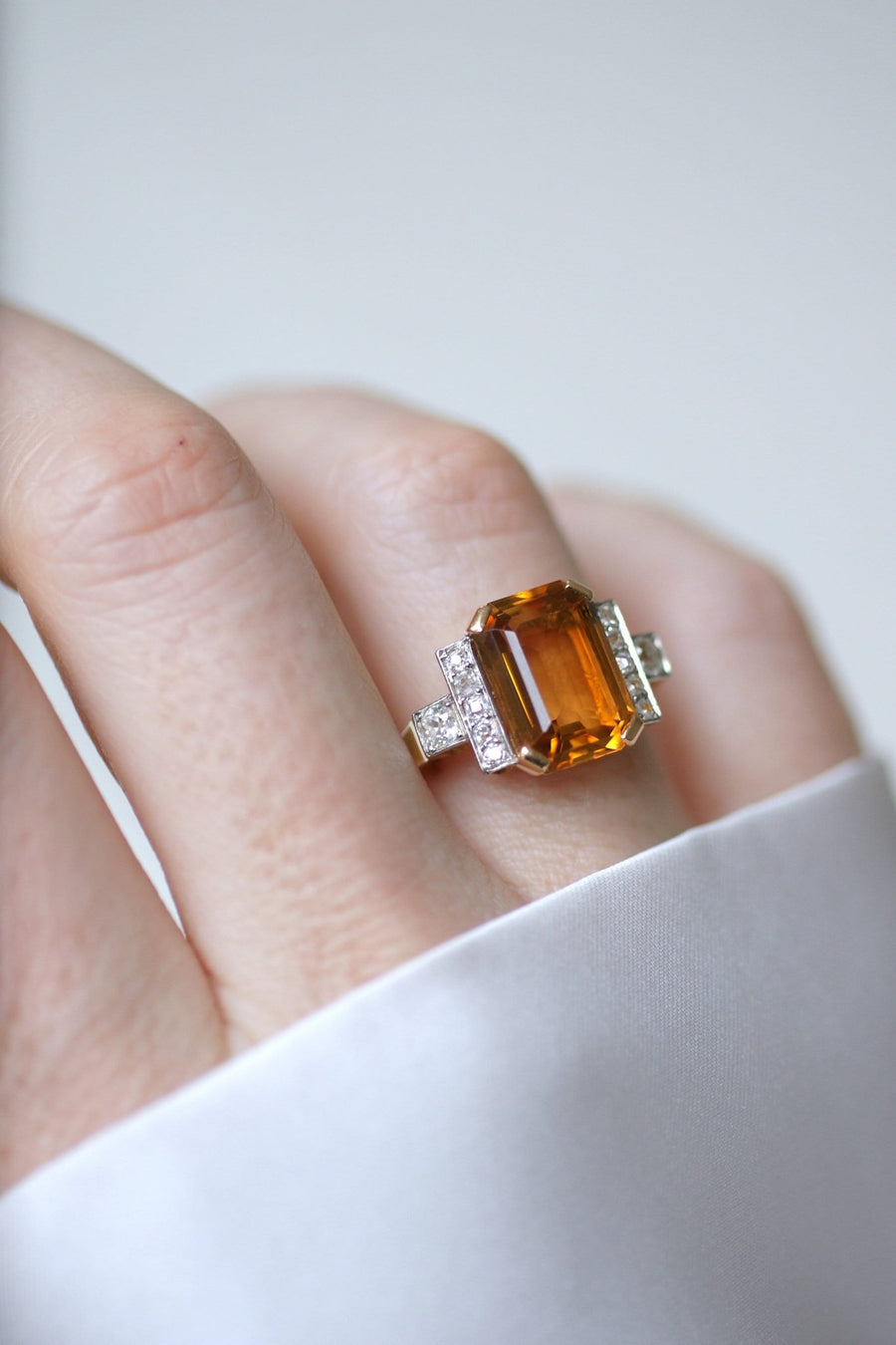 Citrine and diamond cocktail ring - Galerie Pénélope