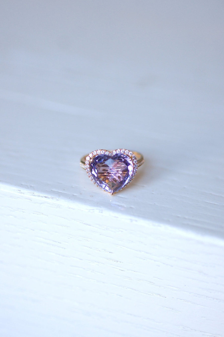 Amethyst heart ring set in diamonds on pink gold - Penelope Gallery