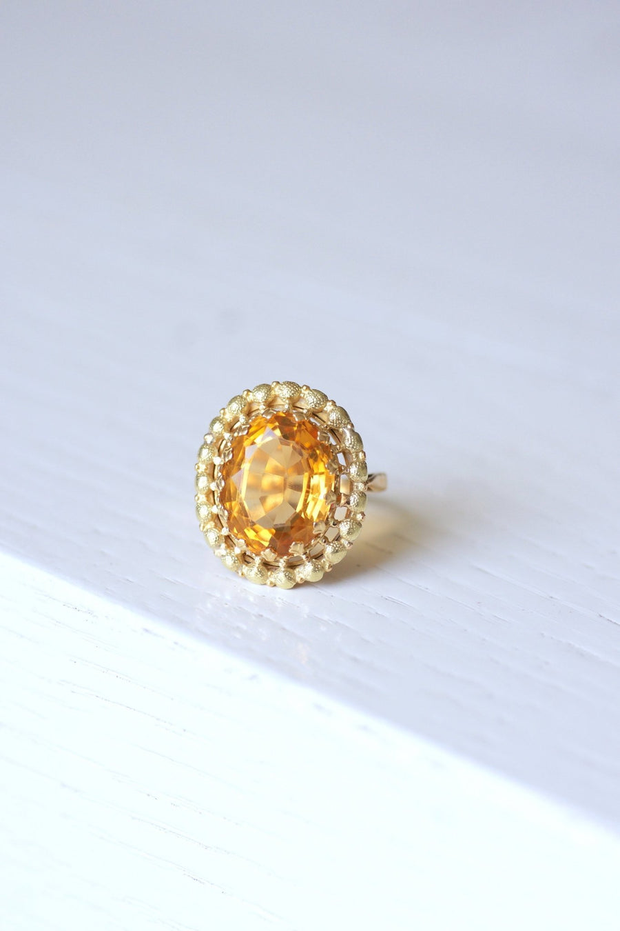 Antique citrine cocktail ring on 18Kt yellow and green gold - Galerie Pénélope