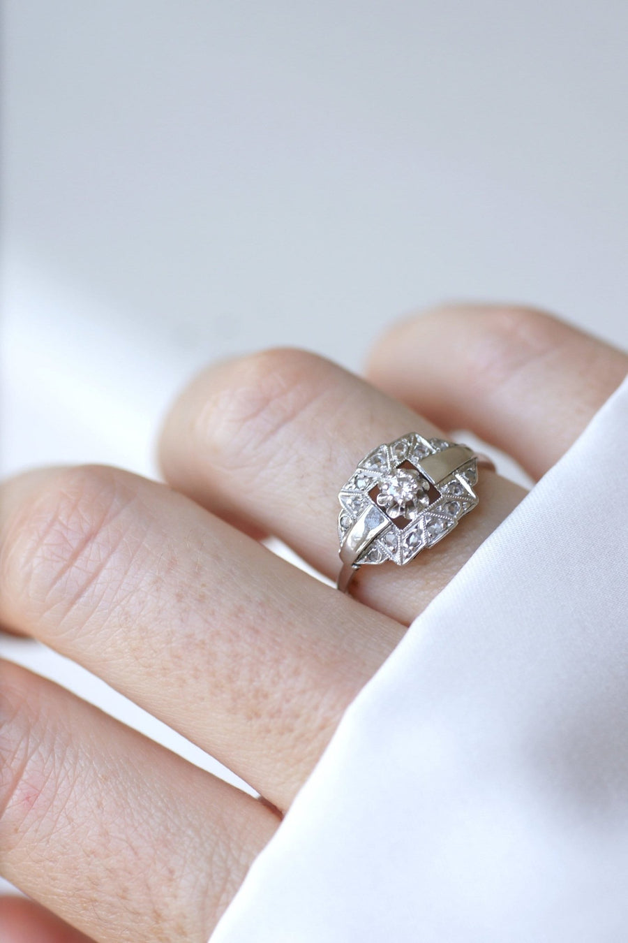 Art Deco diamond engagement ring - Penelope Gallery