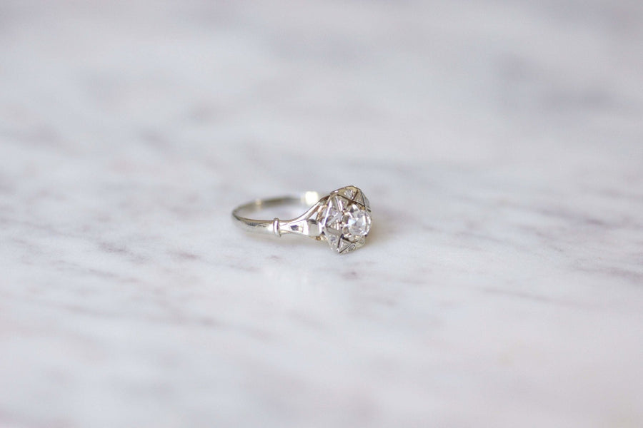 Art Deco star engagement ring in white gold and diamond - Penelope Gallery