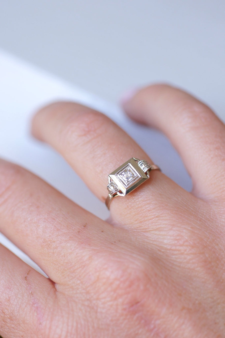 Art Deco white gold and diamond engagement ring - Galerie Pénélope