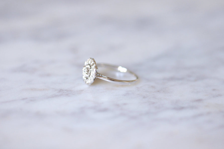 Art Deco daisy engagement ring in white gold and diamonds - Galerie Pénélope