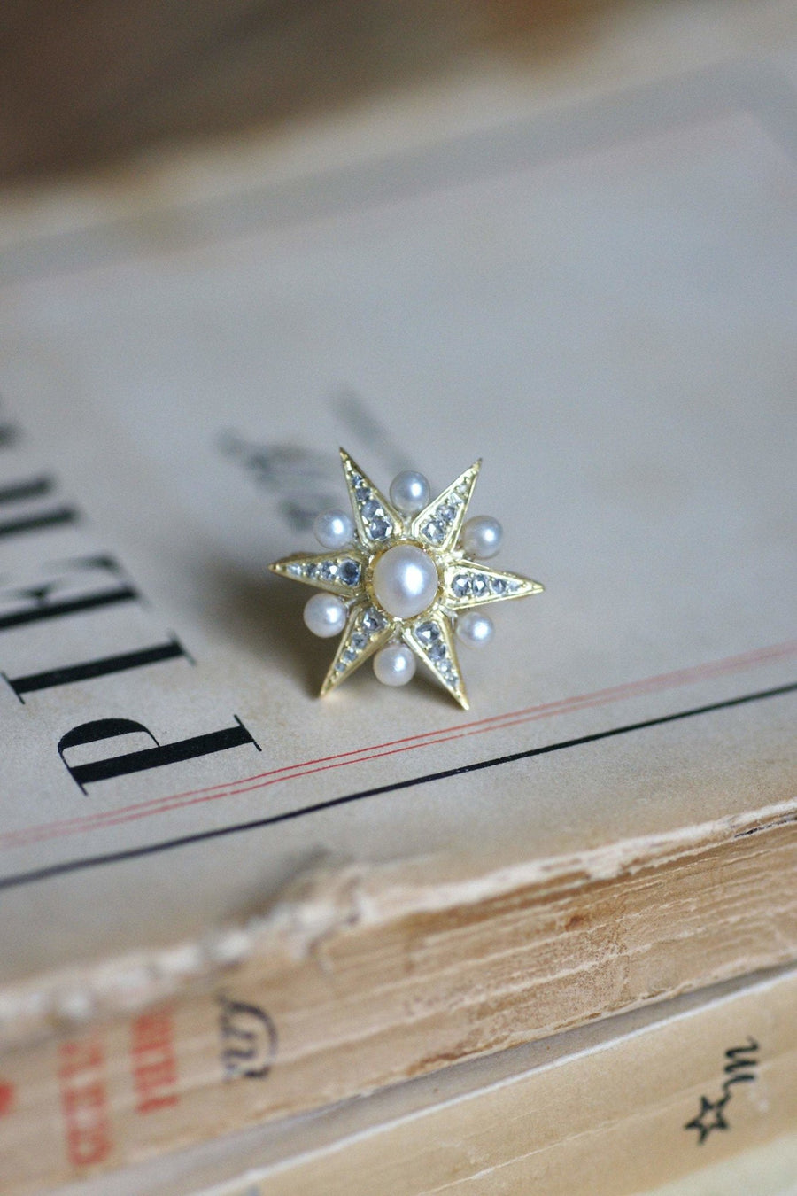 Antique star ring in yellow gold, diamonds and fine pearls - Galerie Pénélope