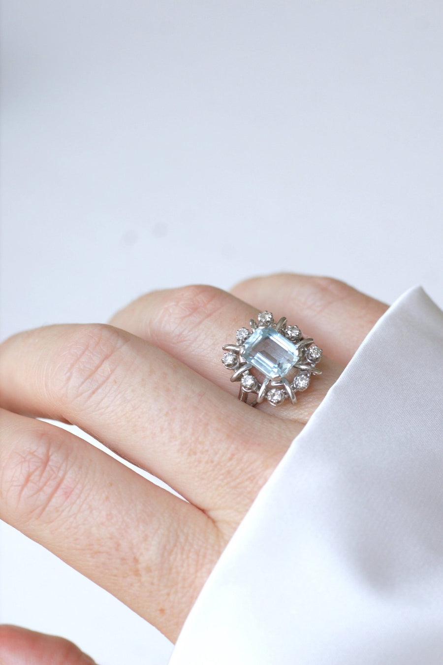 Aquamarine wire ring with diamonds - Penelope Gallery