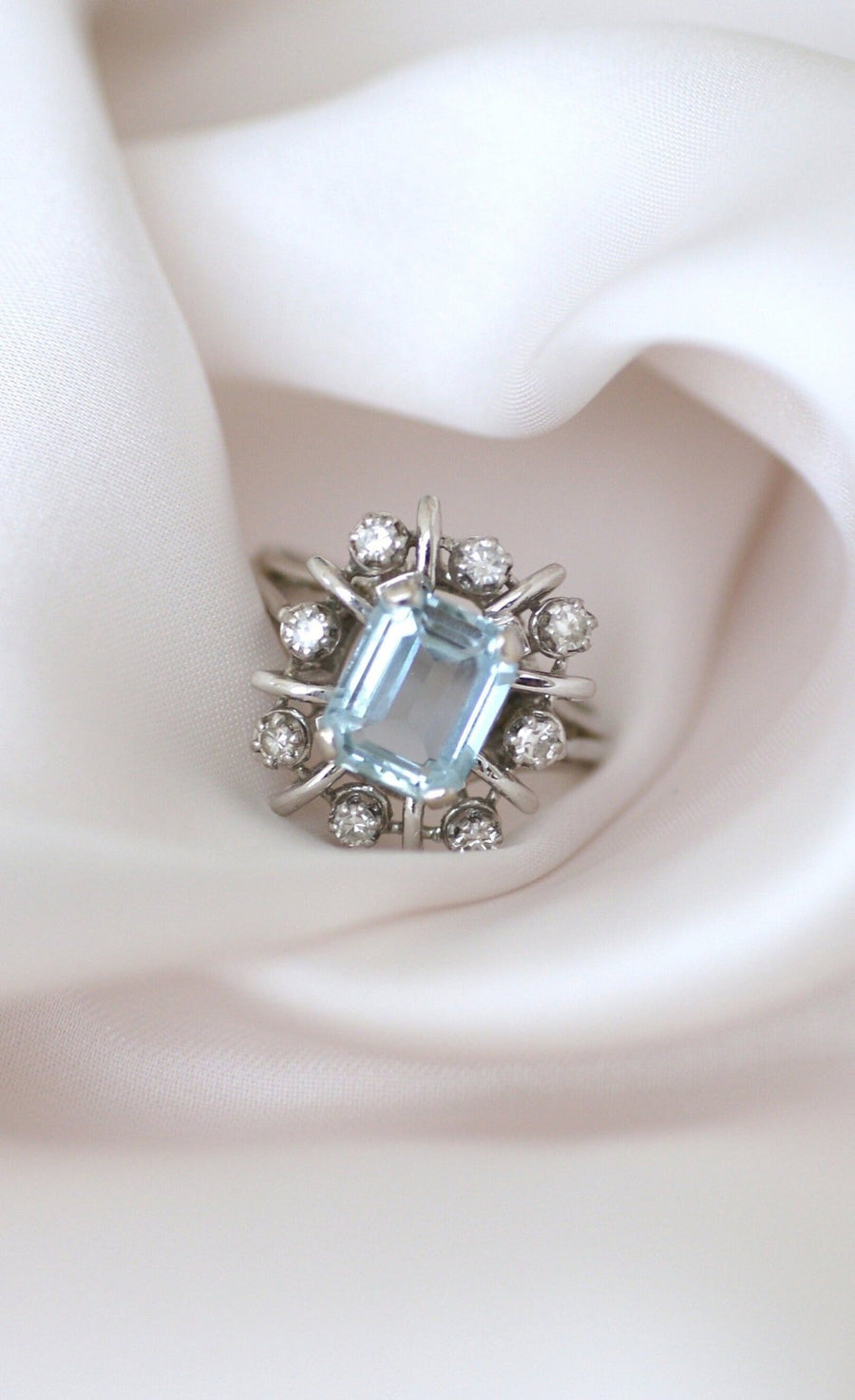 Aquamarine wire ring with diamonds - Penelope Gallery