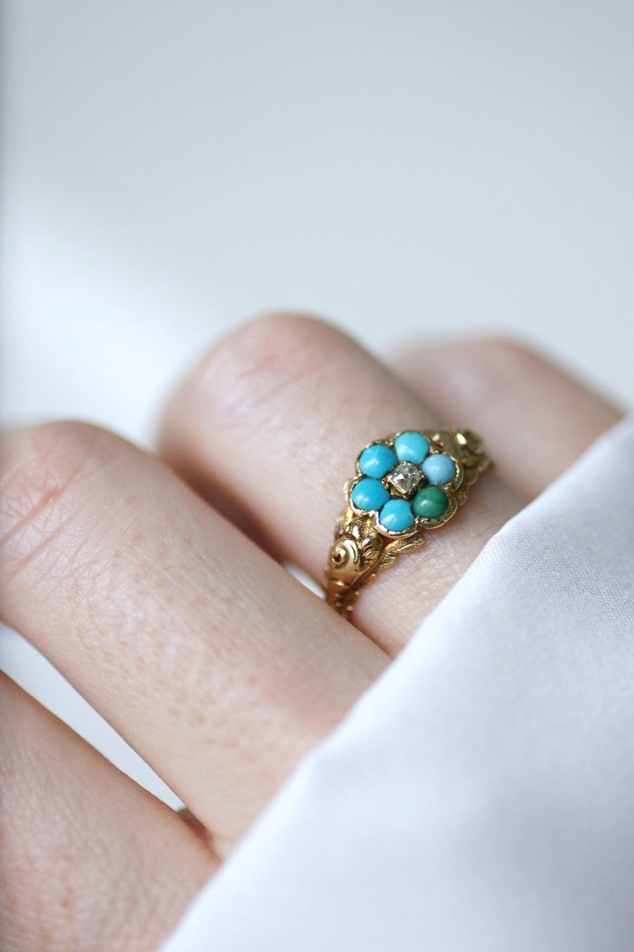 Antique turquoise and diamond flower ring - Galerie Pénélope